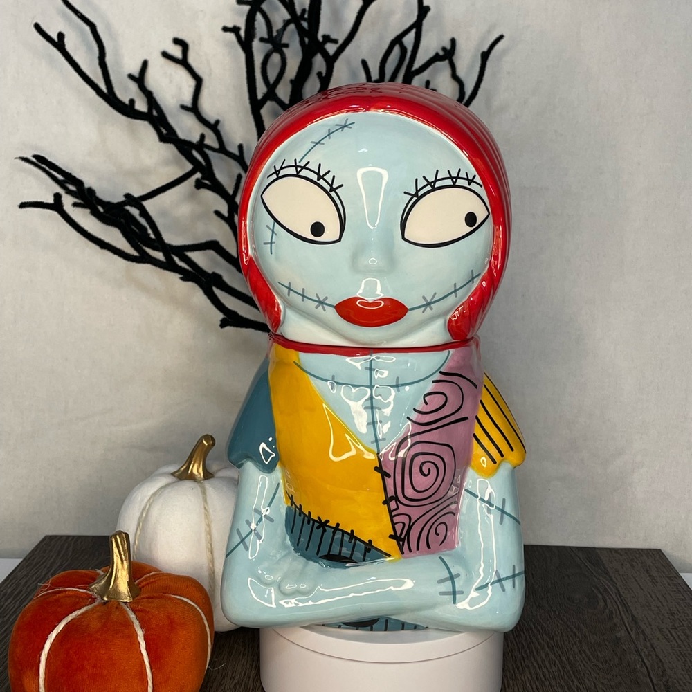 Disney nightmare before Christmas sally cookie jar